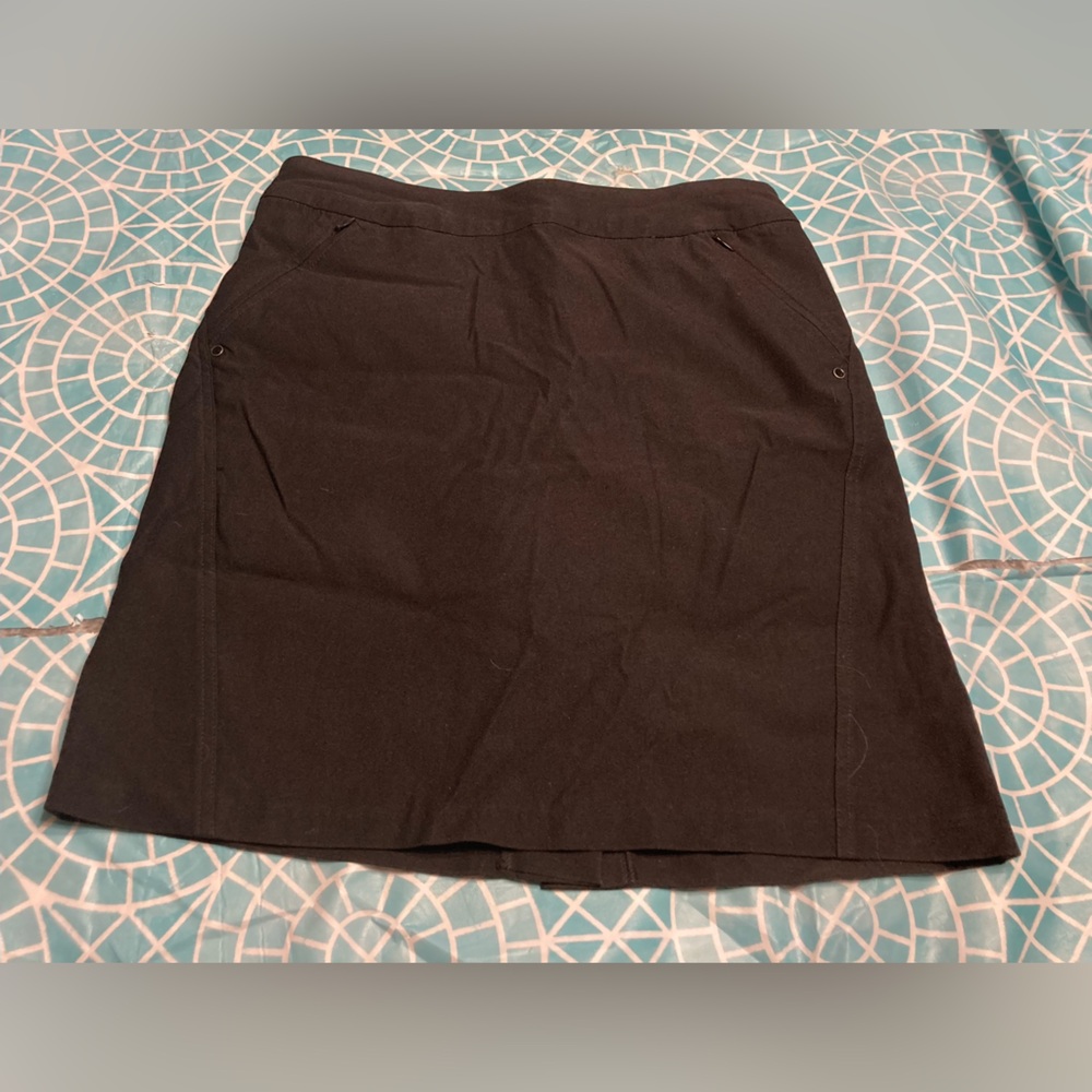 Today***$14***Patchington Black Skort. - image 1
